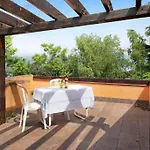 Glicine, San Zeno Di Montagna. *