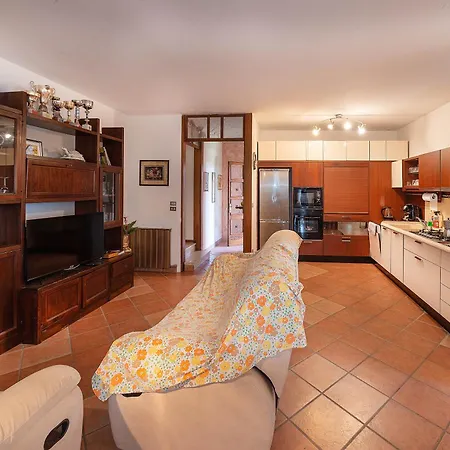 Chalet Glicine, San Zeno Di Montagna.
