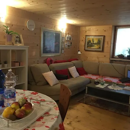 Chalet Glicine, San Zeno Di Montagna. *